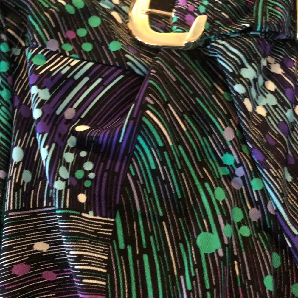 CACHE wrap dress; 3/4 “ sleeves, buckle waist to adjust. Never worn. Feels good. - Picture 9 of 13